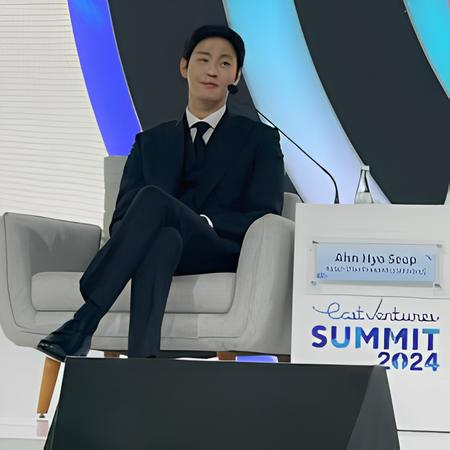 JAVATEKNO MITRA SOLUSI - Aktor Korea Selatan, Ahn Hyo Seop Ungkap Potensi Industri Hiburan Indonesia di East Ventures Summit 2024