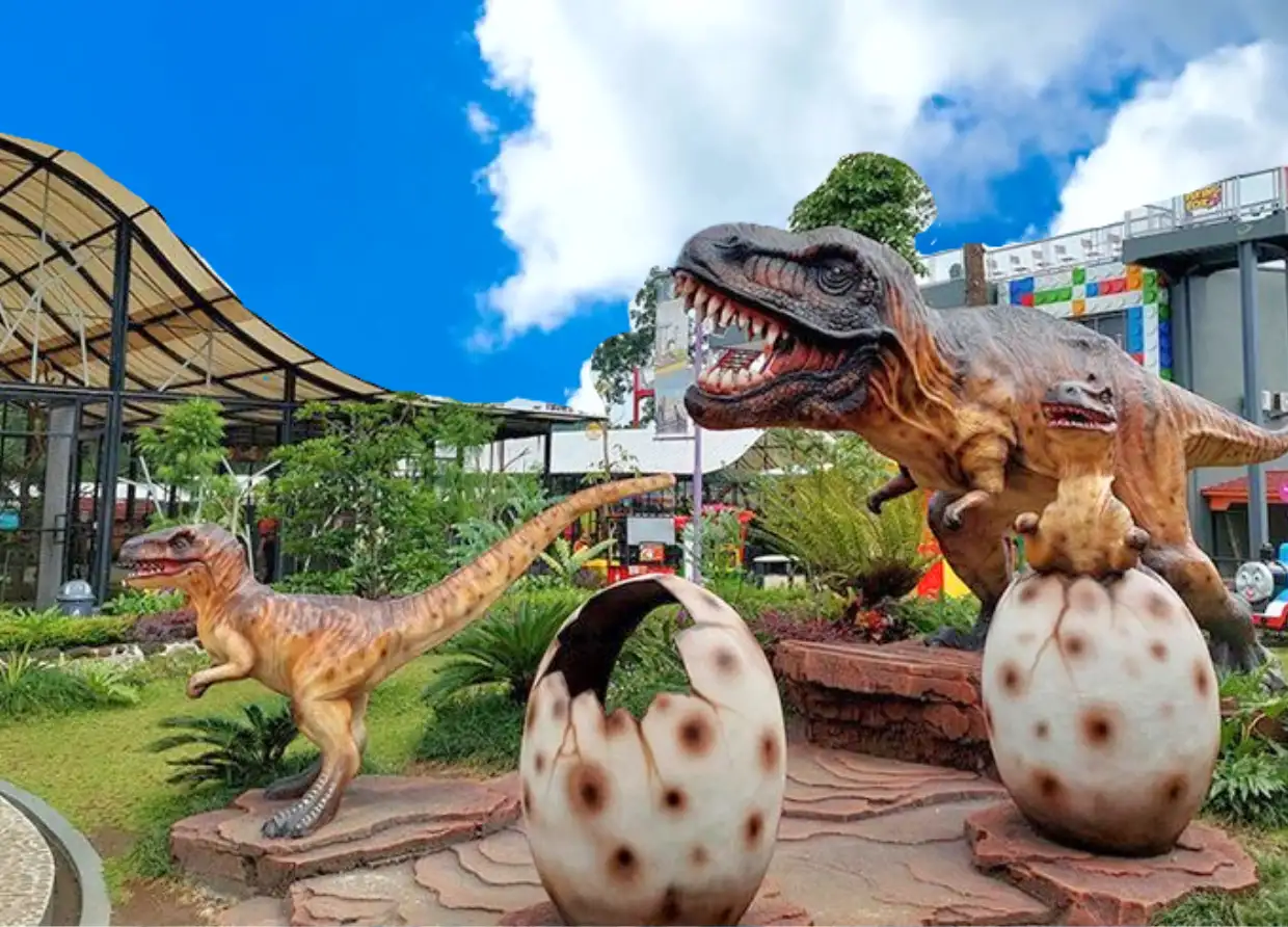 AN UNFORGETTABLE ADVENTURE AWAITS! EXPLORE THE WONDERS OF SURALOKA INTERACTIVE ZOO