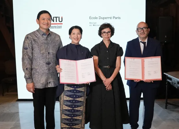 FRENCH MINISTER'S SECRET TRIP TO AN ANCIENT INDONESIAN HOUSE UNLOCKS THE FUTURE OF FASHION – AND YOU WON'T BELIEVE WHAT HAPPENED NEXT!