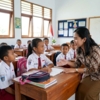 JAVATEKNO - Pemerintah Luncurkan Sekolah Rakyat: Bebas Biaya, Berasrama, dan Berbasis Karakter